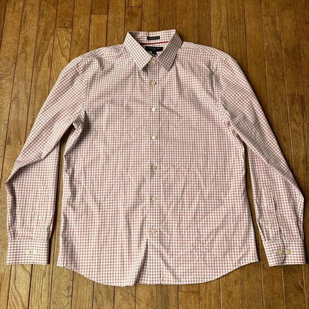 Banana Republic Button Down‎ Shirt Mens L Untucked Fit Non-Iron Plaid Red Blue